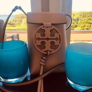 🌸Mint condition Tory Burch Smartphone Crossbody🌸